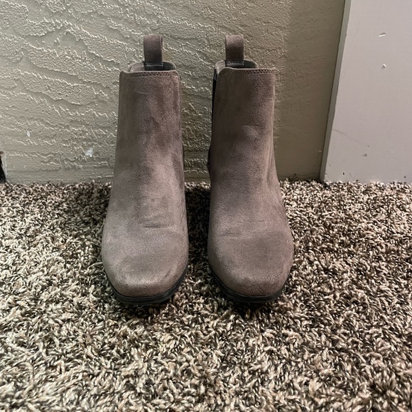 Grey slip on booties - Picture 4 of 4